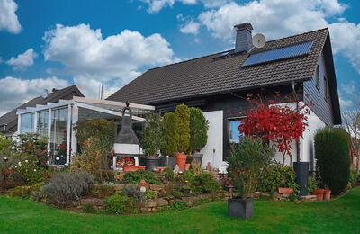Fassadensanierung (Euro-Haus) bei Bielefeld in Nordrhein-Westfalen Fassadensanierung (Euro-Haus) bei Bielefeld in Nordrhein-Westfalen